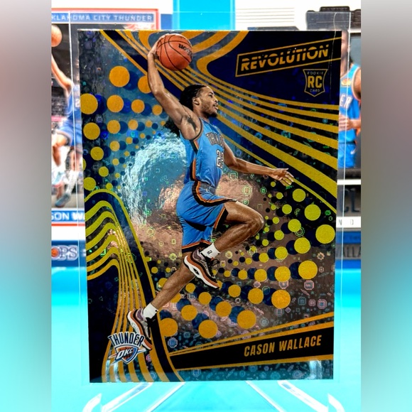 🔥Carson Wallace Lot! 🔥Revolution Rookie Refractor + Draft Class Rookie! 🤩 - Picture 3 of 10